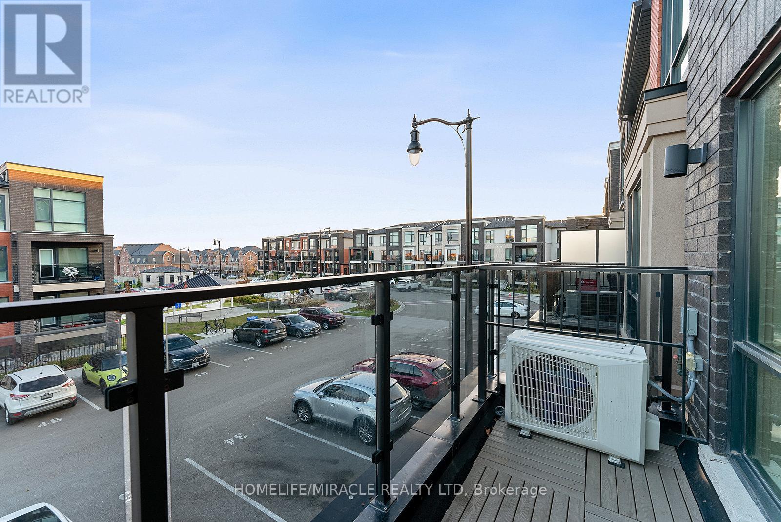 11 - 195 Veterans Drive, Brampton, Ontario L7A 5L2 - Photo 33 - W12551216