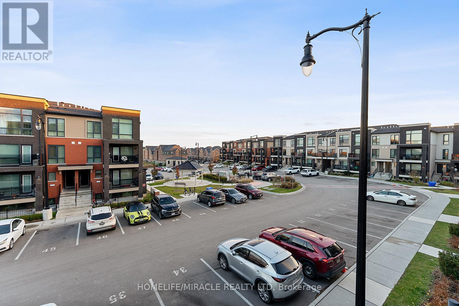 11 - 195 Veterans Drive, Brampton, Ontario L7A 5L2 - Photo 34 - W12551216