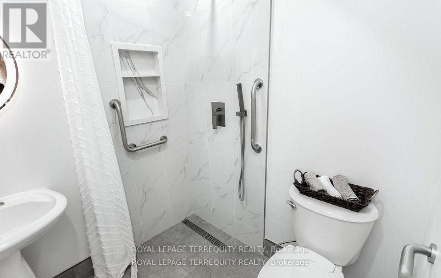 4762 Allegheny Road, Mississauga, Ontario  L5R 0A6 - Photo 18 - W12551258