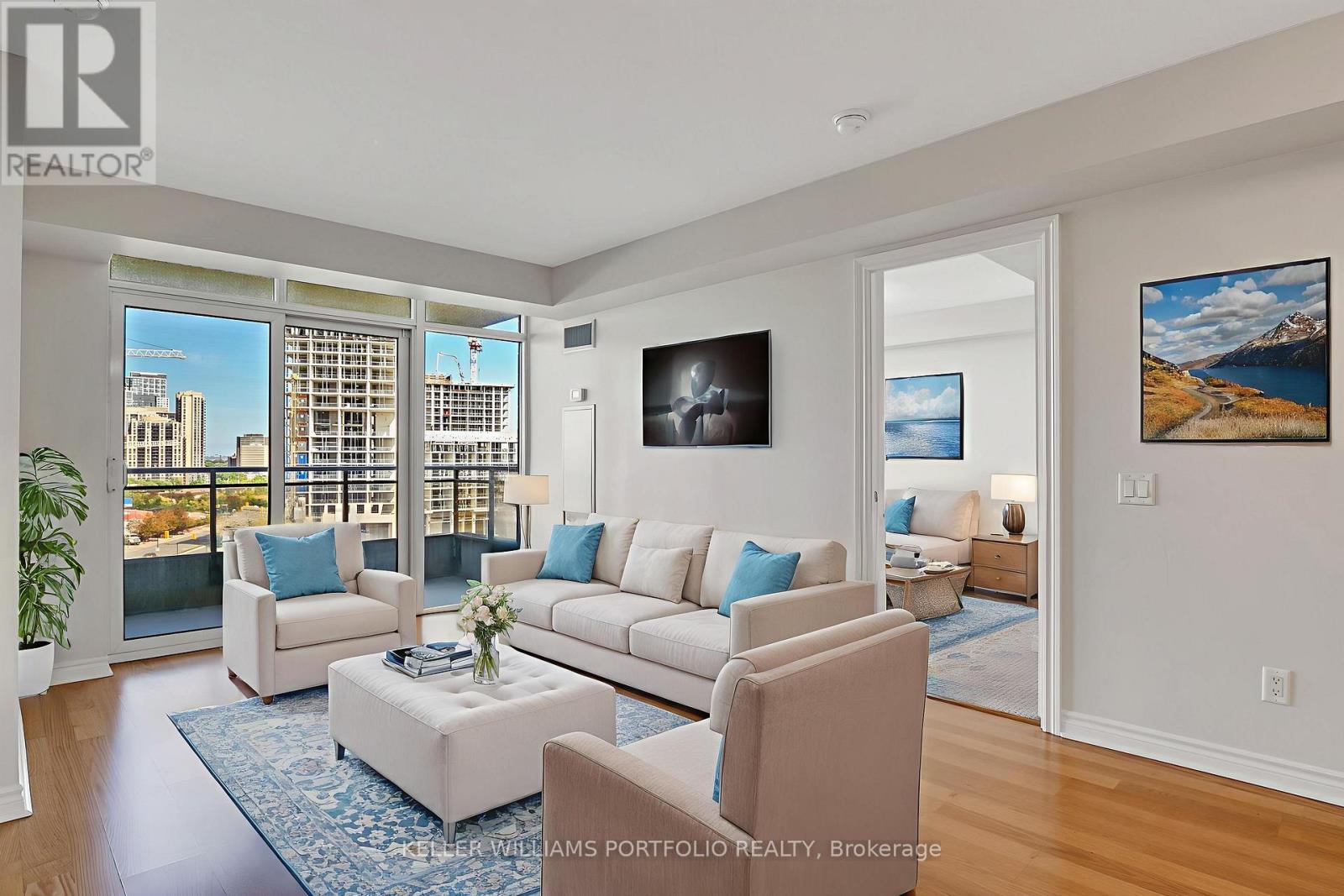 707 - 5229 DUNDAS STREET W, Toronto, Ontario