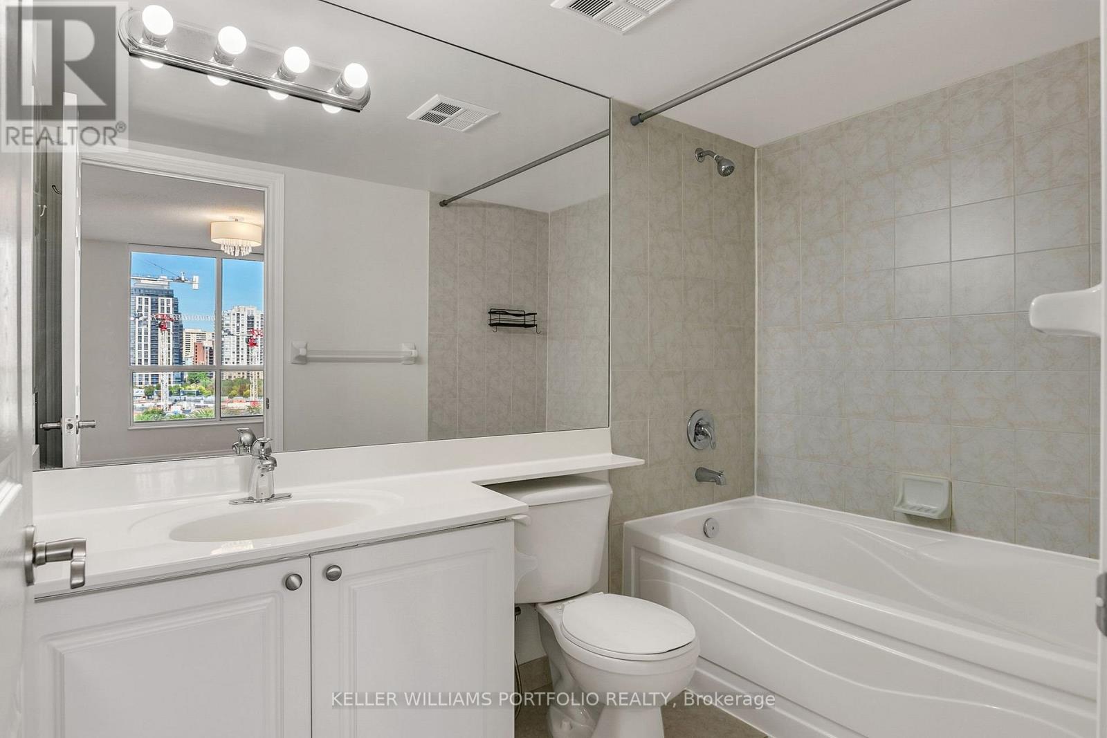 707 - 5229 Dundas Street W, Toronto, Ontario M9B 6L9 - Photo 20 - W12551304