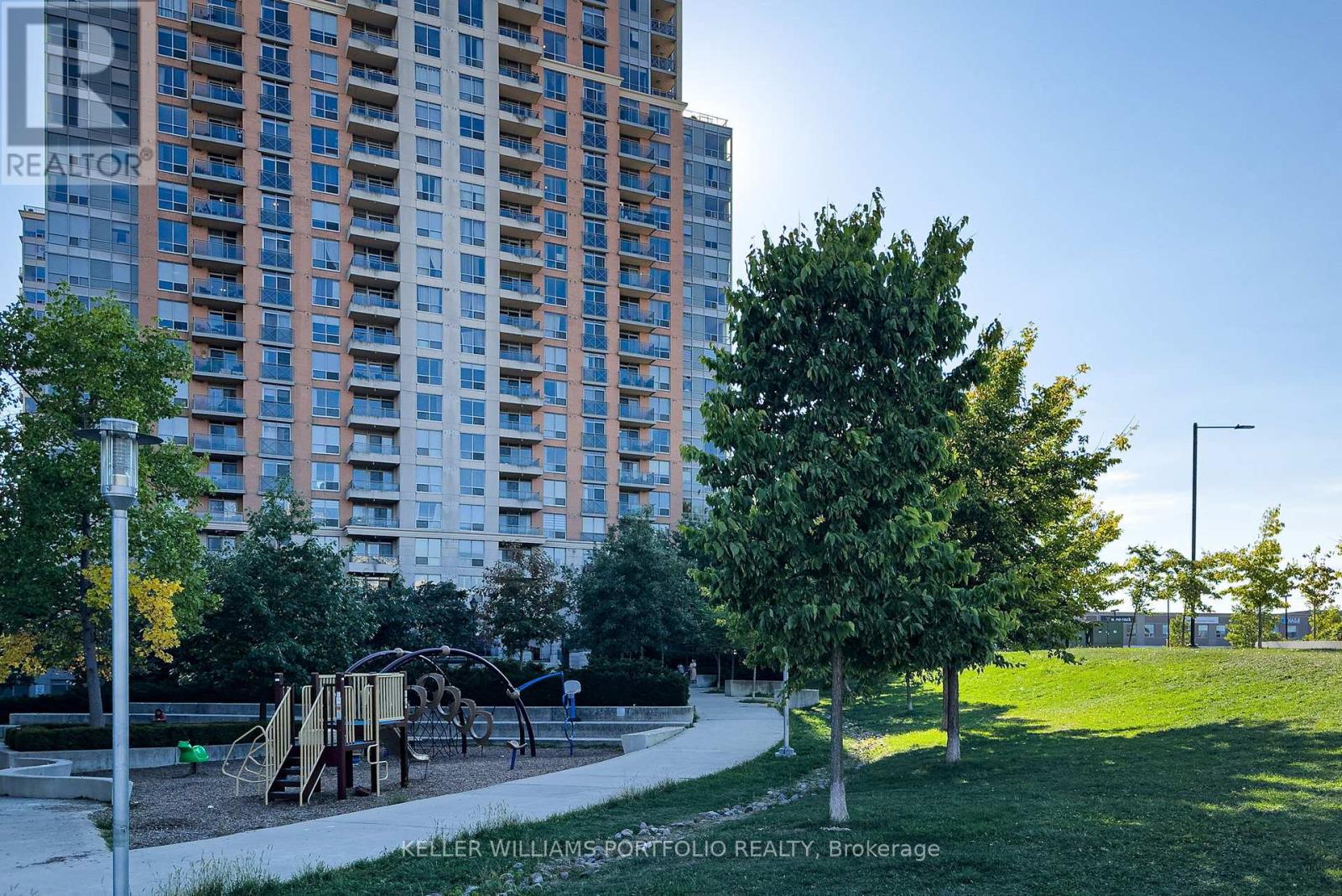 707 - 5229 Dundas Street W, Toronto, Ontario M9B 6L9 - Photo 38 - W12551304