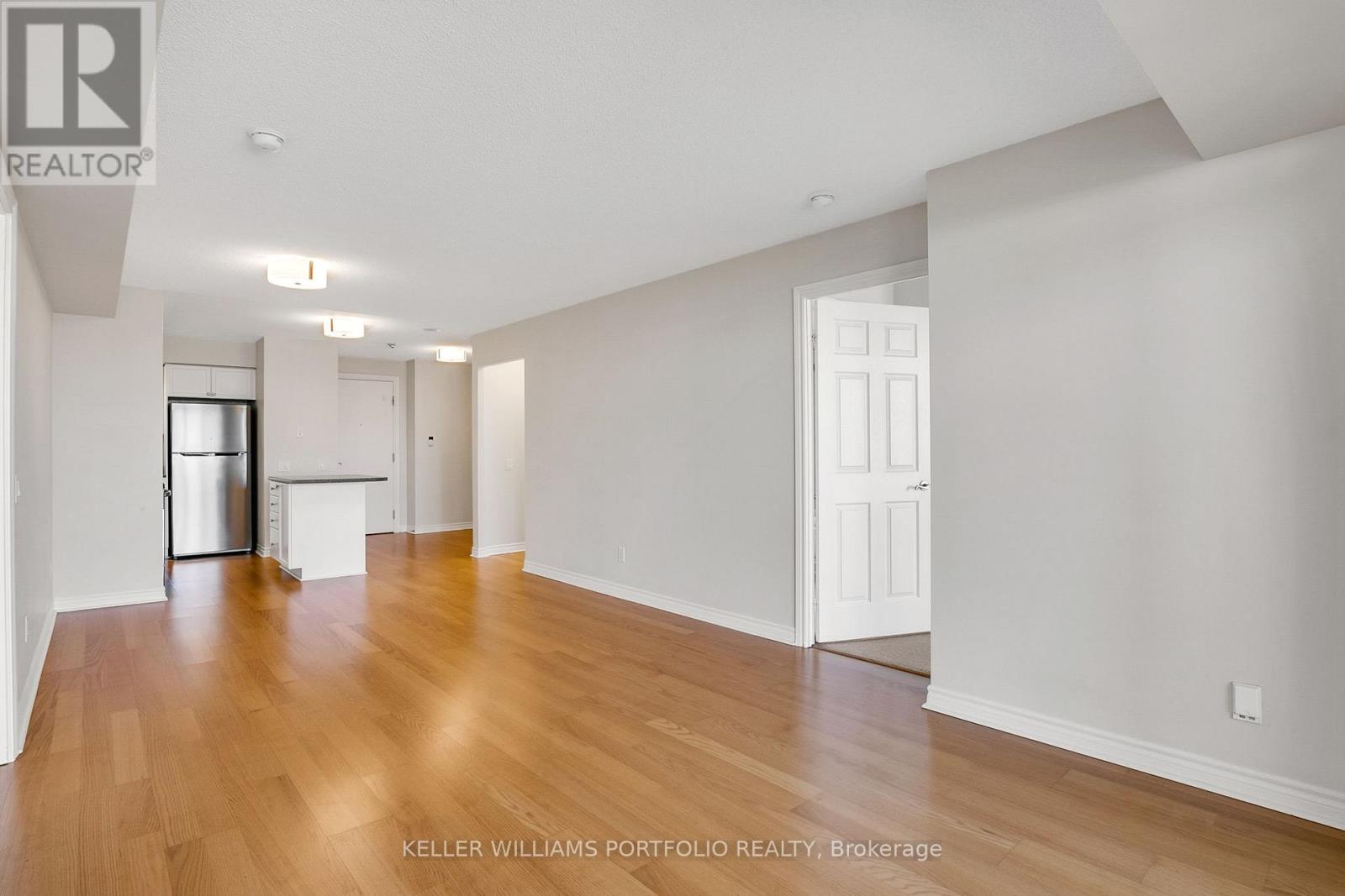 707 - 5229 Dundas Street W, Toronto, Ontario M9B 6L9 - Photo 6 - W12551304