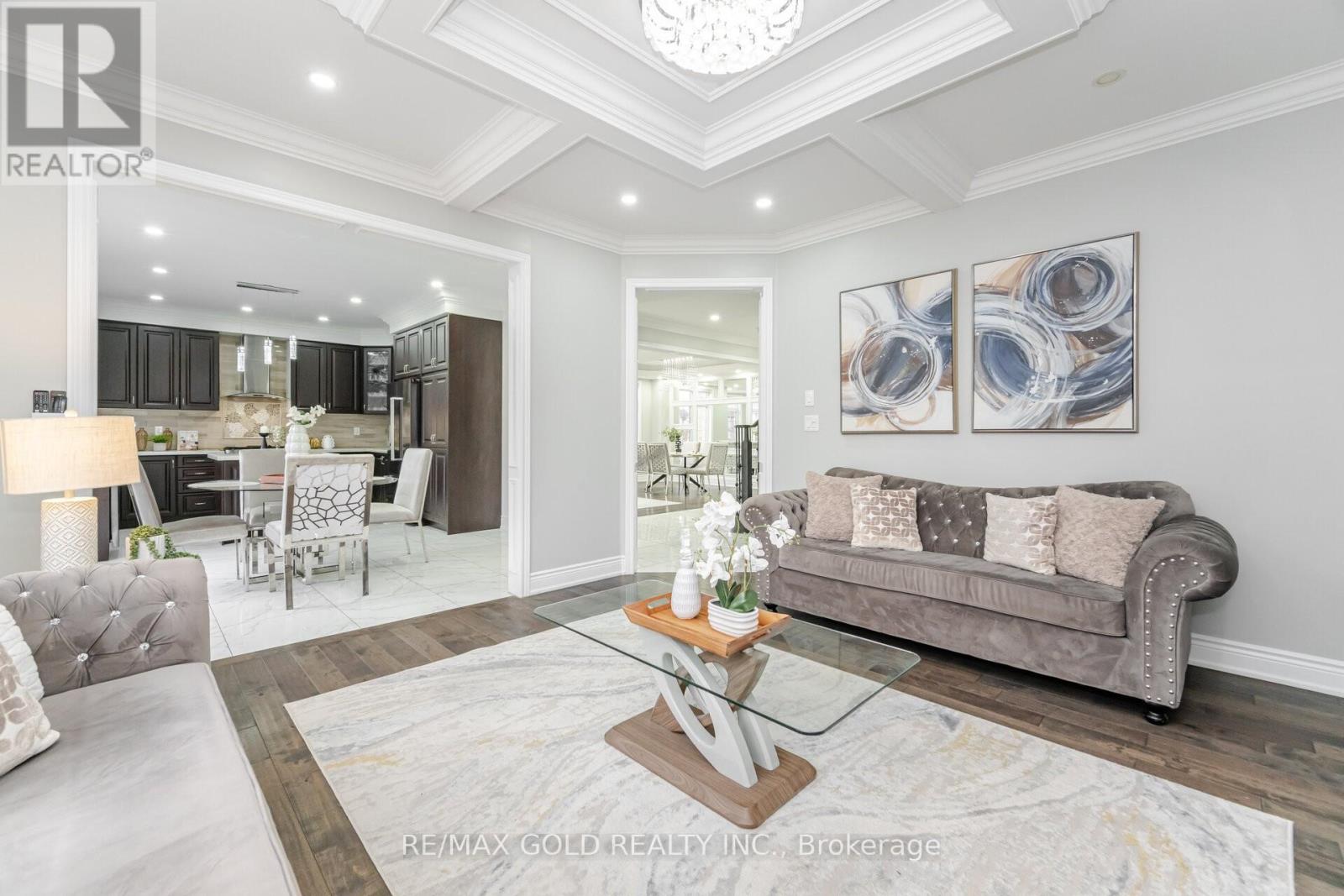 1 Hertonia Street, Brampton, Ontario  L6P 4J7 - Photo 10 - W12551308