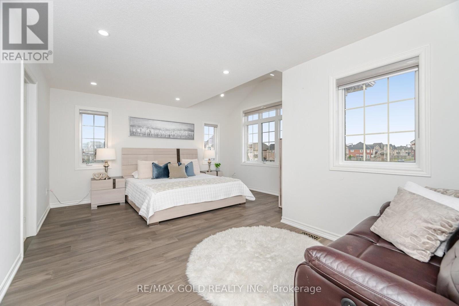 1 Hertonia Street, Brampton, Ontario  L6P 4J7 - Photo 28 - W12551308