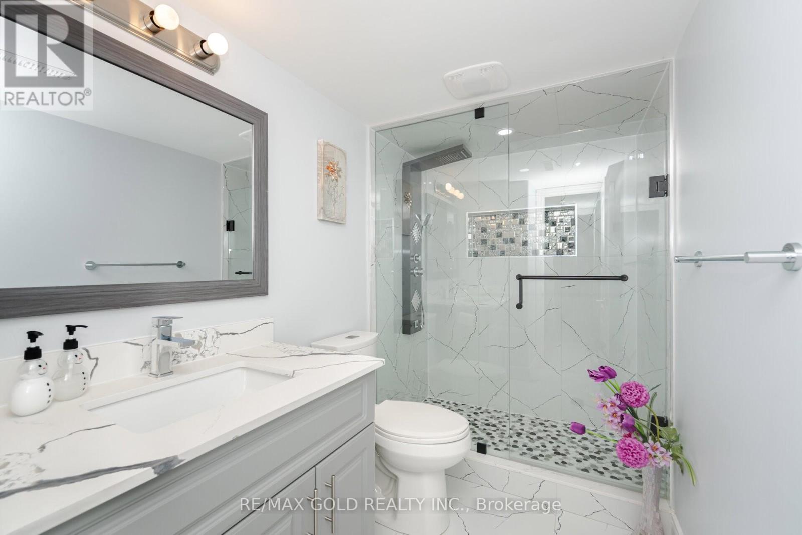 1 Hertonia Street, Brampton, Ontario  L6P 4J7 - Photo 32 - W12551308