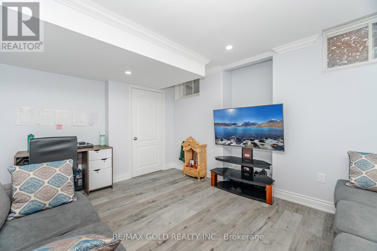 1 Hertonia Street, Brampton, Ontario  L6P 4J7 - Photo 33 - W12551308