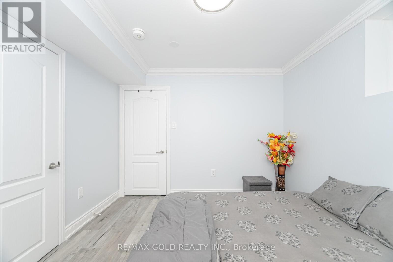 1 Hertonia Street, Brampton, Ontario  L6P 4J7 - Photo 37 - W12551308