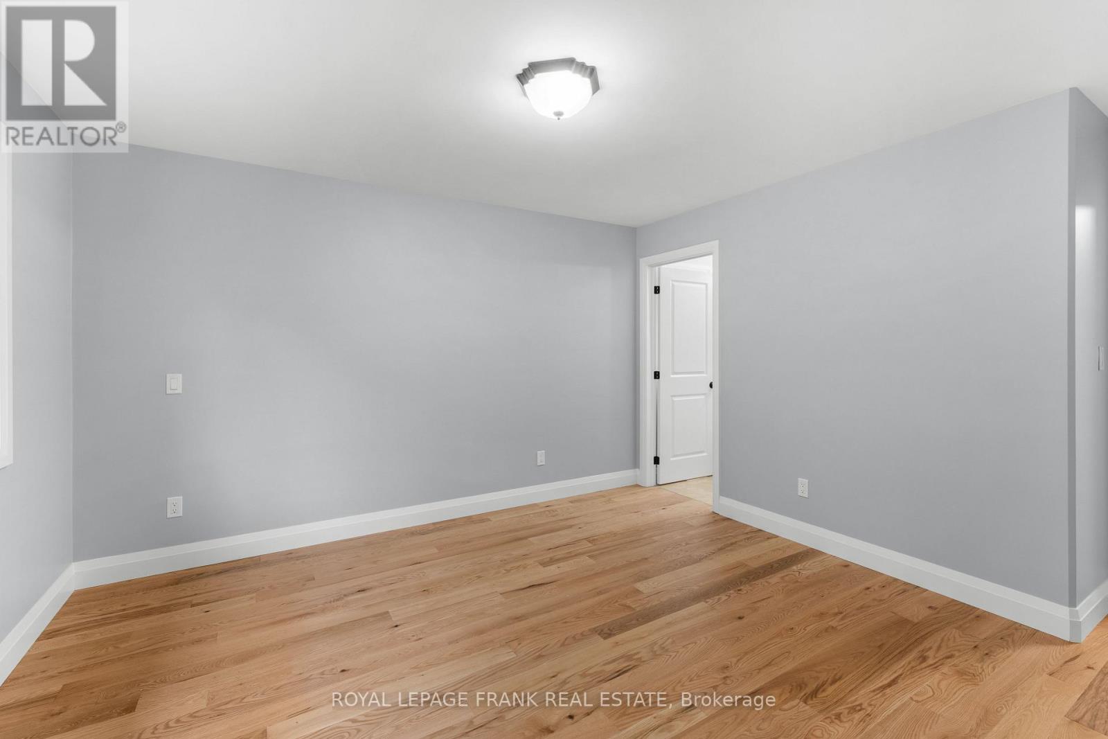 47 Birch Crescent, Kawartha Lakes, Ontario K0M 1A0 - Photo 17 - X12551350