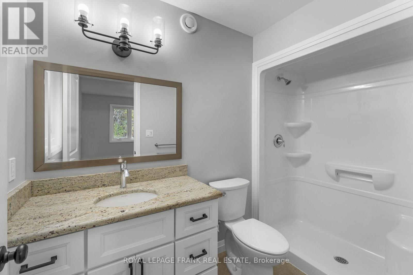 47 Birch Crescent, Kawartha Lakes, Ontario K0M 1A0 - Photo 19 - X12551350