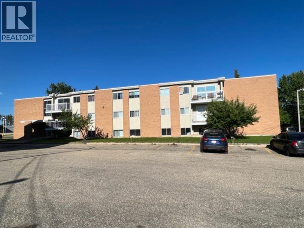 5 Sunset Boulevard, Whitecourt, Alberta