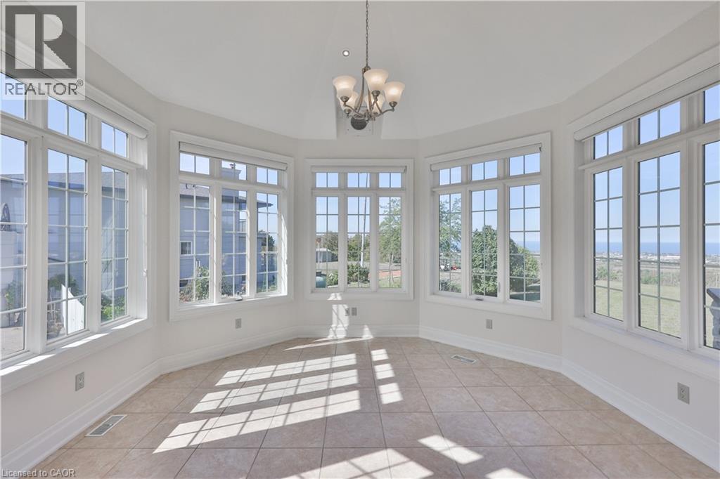 803 Ridge Road, Stoney Creek, Ontario L8J 2Y3 - Photo 18 - 40771045