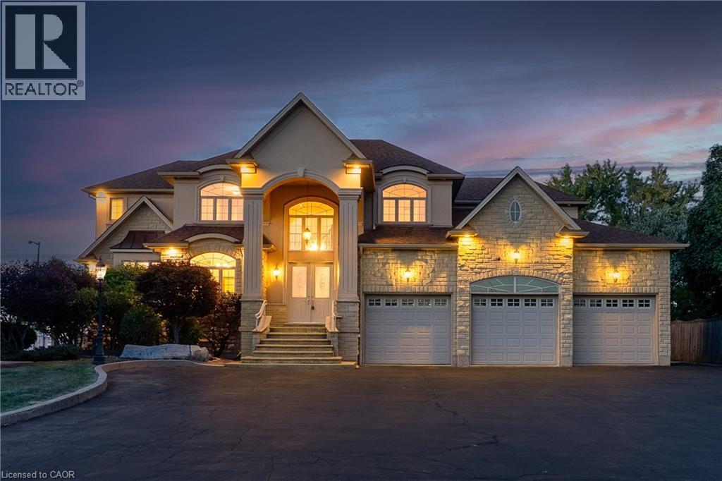 803 Ridge Road, Stoney Creek, Ontario L8J 2Y3 - Photo 2 - 40771045