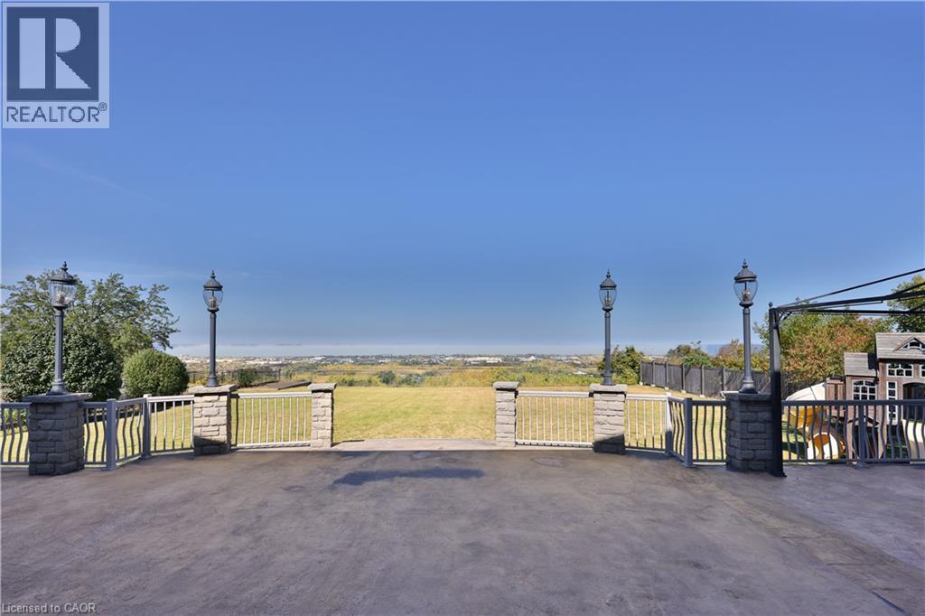 803 Ridge Road, Stoney Creek, Ontario L8J 2Y3 - Photo 44 - 40771045