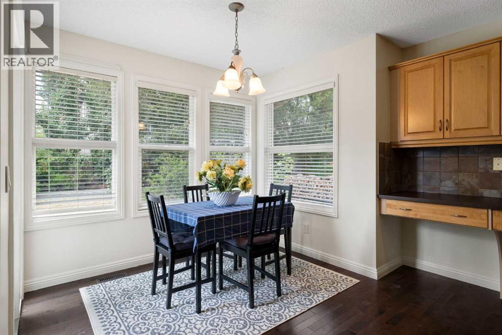 29 Sunset Close, Cochrane, Alberta  T4C 0B3 - Photo 10 - A2247491