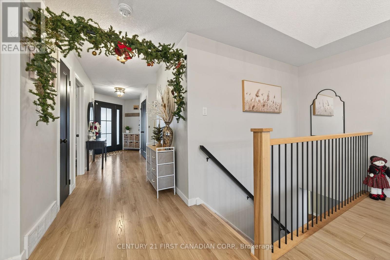 292 Thorne Drive, Strathroy-Caradoc, Ontario  N7G 4E1 - Photo 15 - X12551330