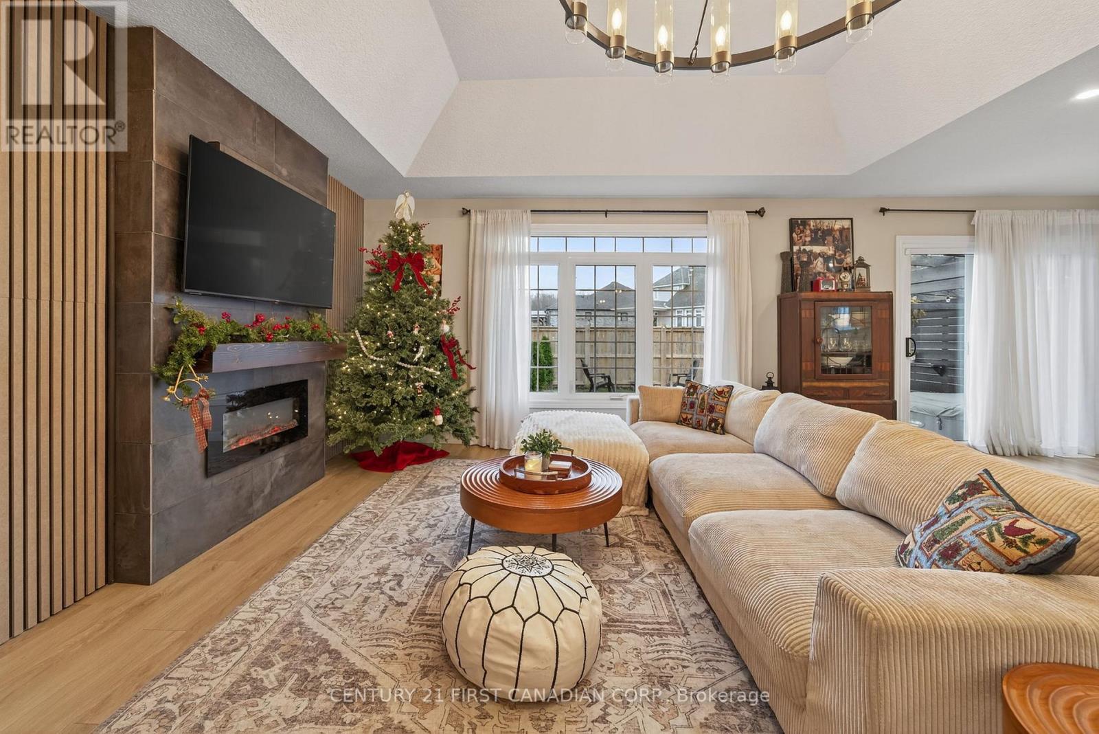 292 Thorne Drive, Strathroy-Caradoc, Ontario  N7G 4E1 - Photo 17 - X12551330