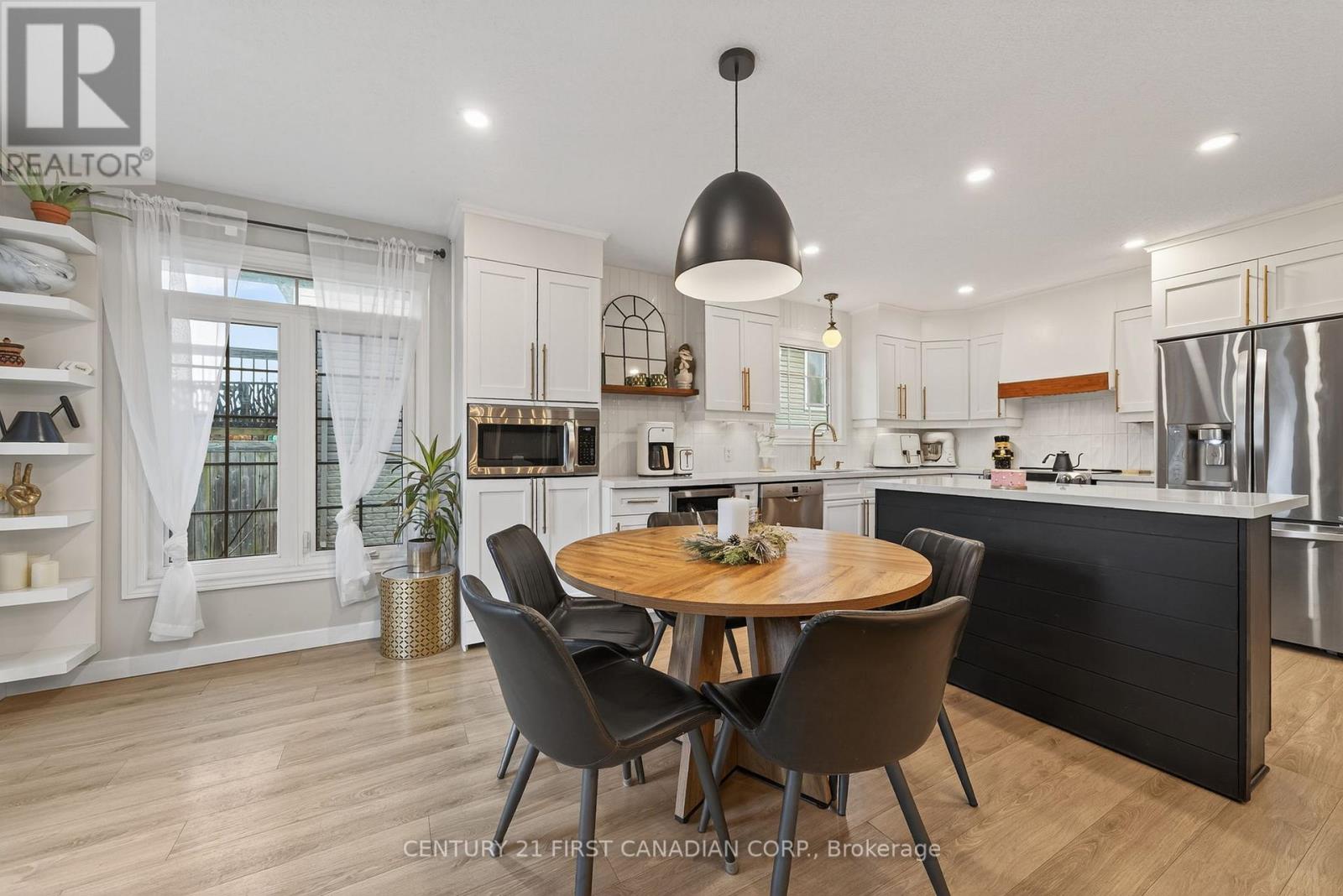 292 Thorne Drive, Strathroy-Caradoc, Ontario  N7G 4E1 - Photo 20 - X12551330