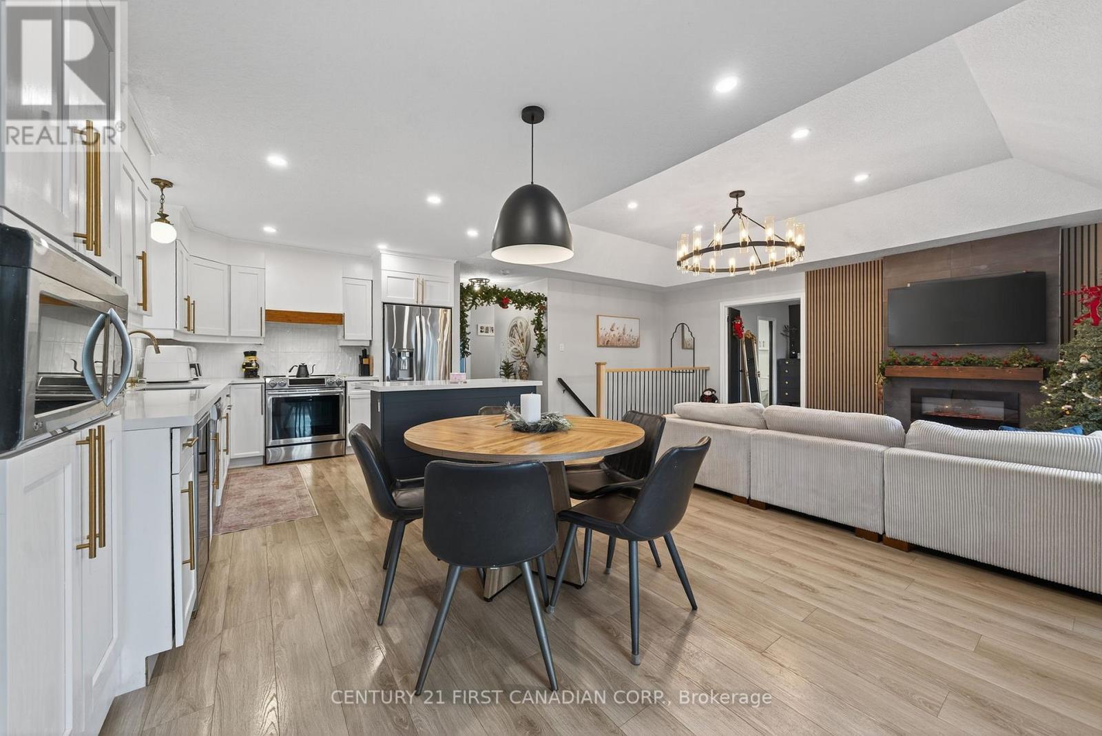 292 Thorne Drive, Strathroy-Caradoc, Ontario  N7G 4E1 - Photo 24 - X12551330