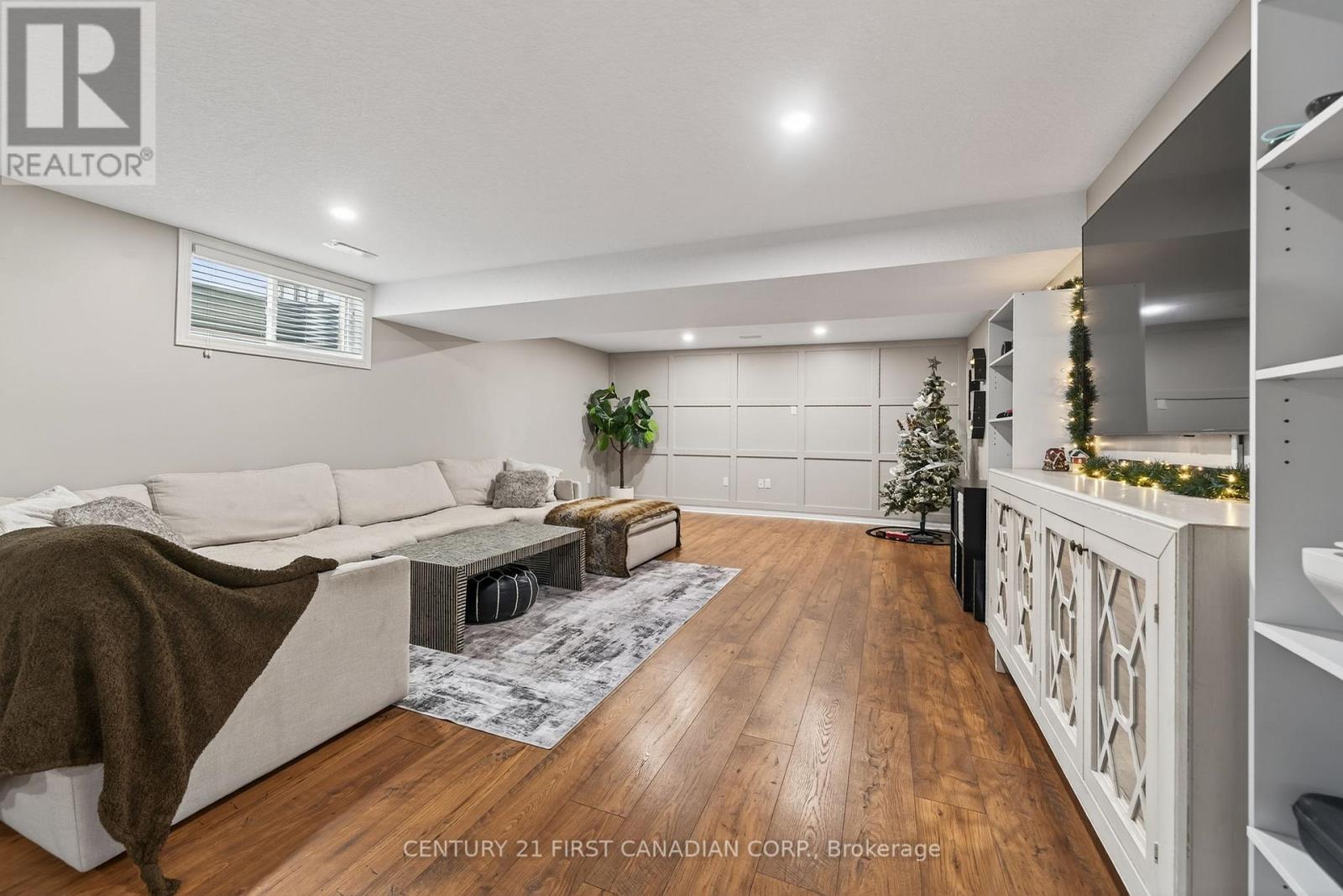 292 Thorne Drive, Strathroy-Caradoc, Ontario  N7G 4E1 - Photo 30 - X12551330