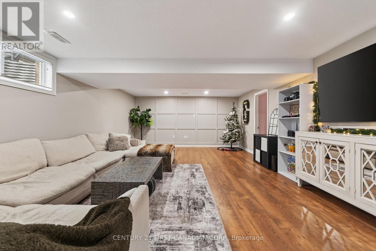 292 Thorne Drive, Strathroy-Caradoc, Ontario  N7G 4E1 - Photo 31 - X12551330