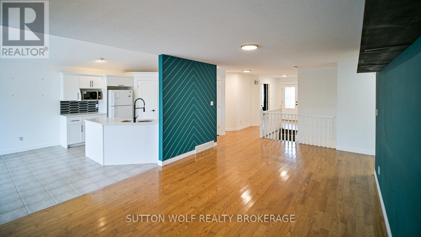 501 Darcy Drive, Strathroy-Caradoc, Ontario  N7G 4K9 - Photo 13 - X12551348