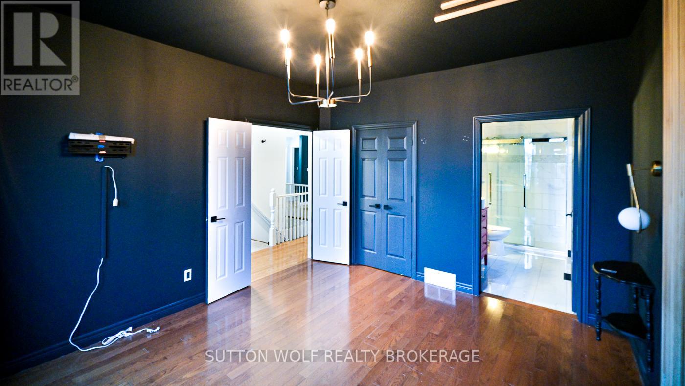 501 Darcy Drive, Strathroy-Caradoc, Ontario  N7G 4K9 - Photo 25 - X12551348