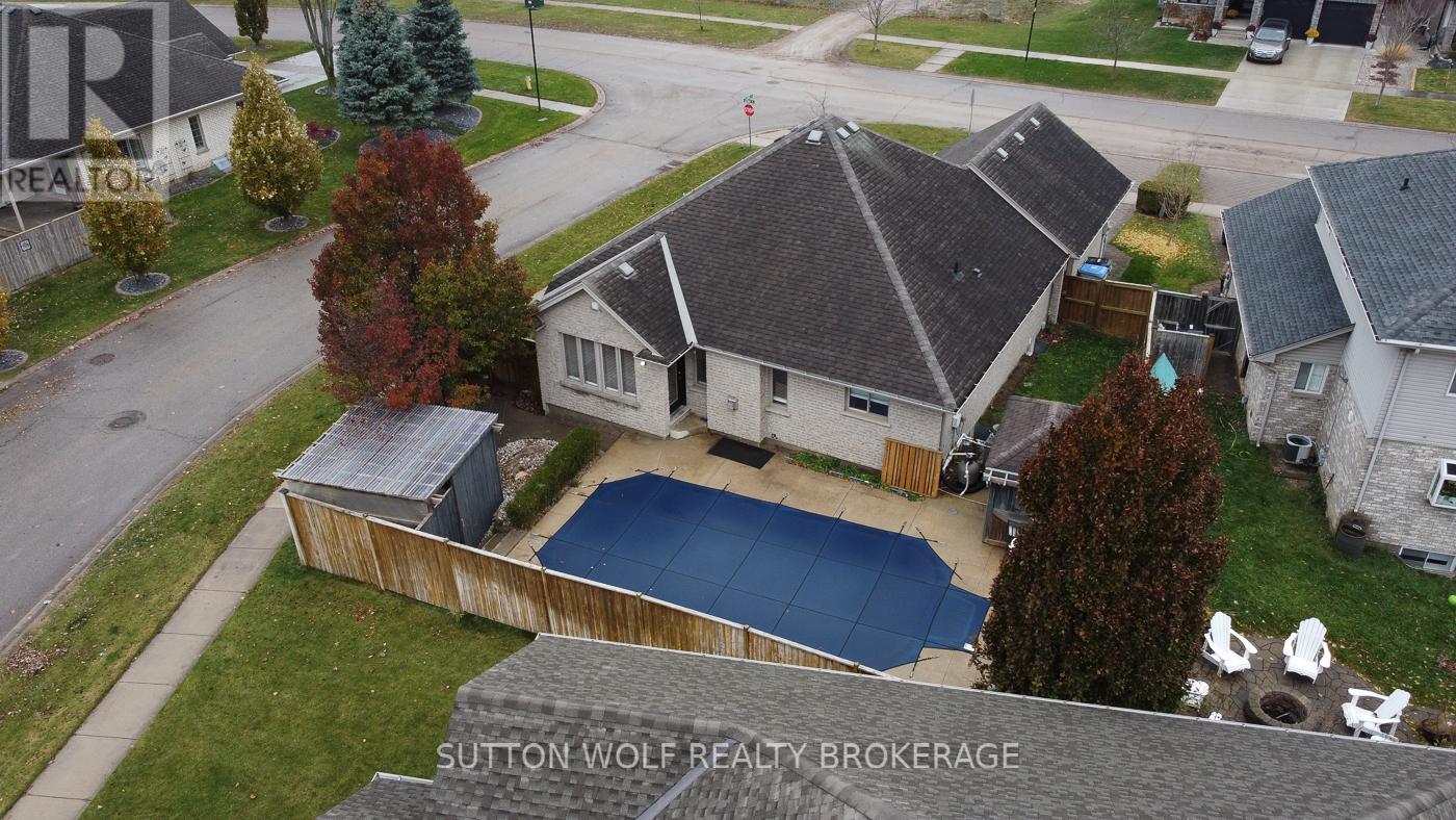 501 Darcy Drive, Strathroy-Caradoc, Ontario  N7G 4K9 - Photo 44 - X12551348