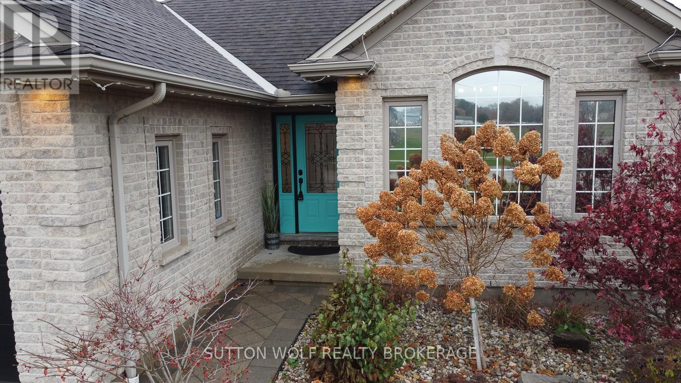 501 Darcy Drive, Strathroy-Caradoc, Ontario  N7G 4K9 - Photo 45 - X12551348