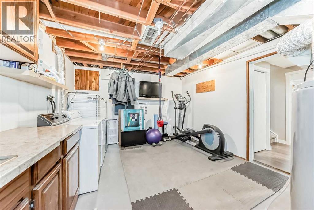 6739 Coach Hill Road Sw, Calgary, Alberta  T3H 1V7 - Photo 32 - A2261494