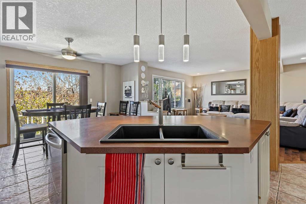 68 Douglas Glen Crescent Se, Calgary, Alberta  T2Z 3M6 - Photo 16 - A2264260