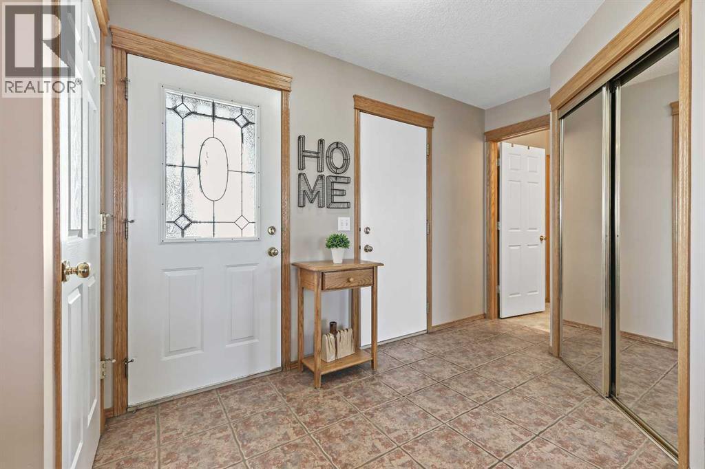 68 Douglas Glen Crescent Se, Calgary, Alberta  T2Z 3M6 - Photo 6 - A2264260