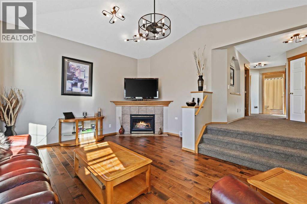 68 Douglas Glen Crescent Se, Calgary, Alberta  T2Z 3M6 - Photo 4 - A2264260