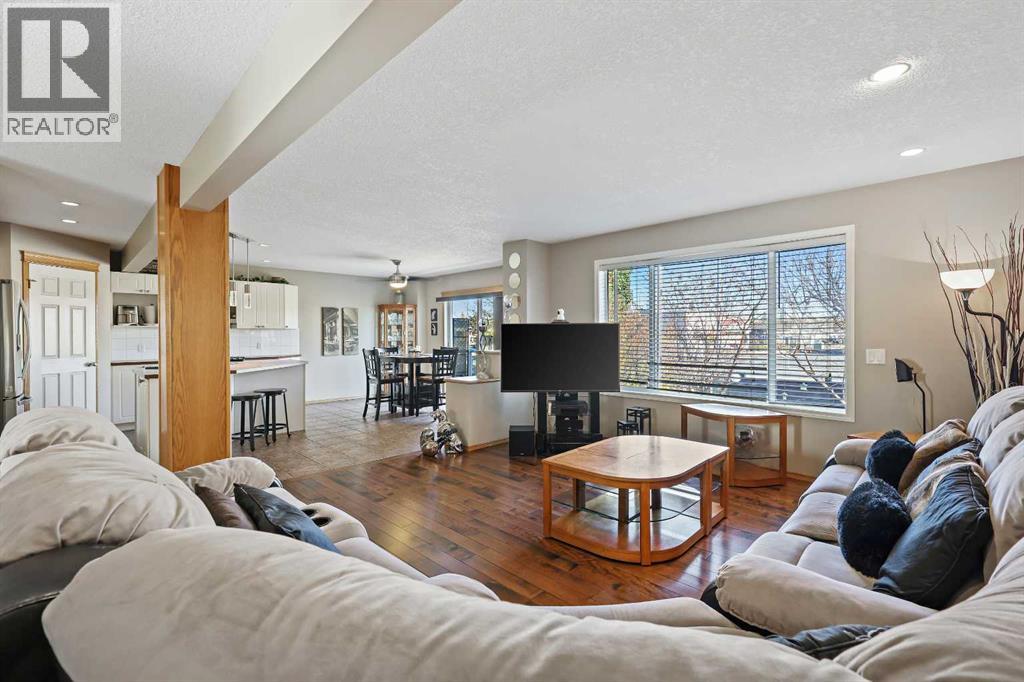 68 Douglas Glen Crescent Se, Calgary, Alberta  T2Z 3M6 - Photo 11 - A2264260