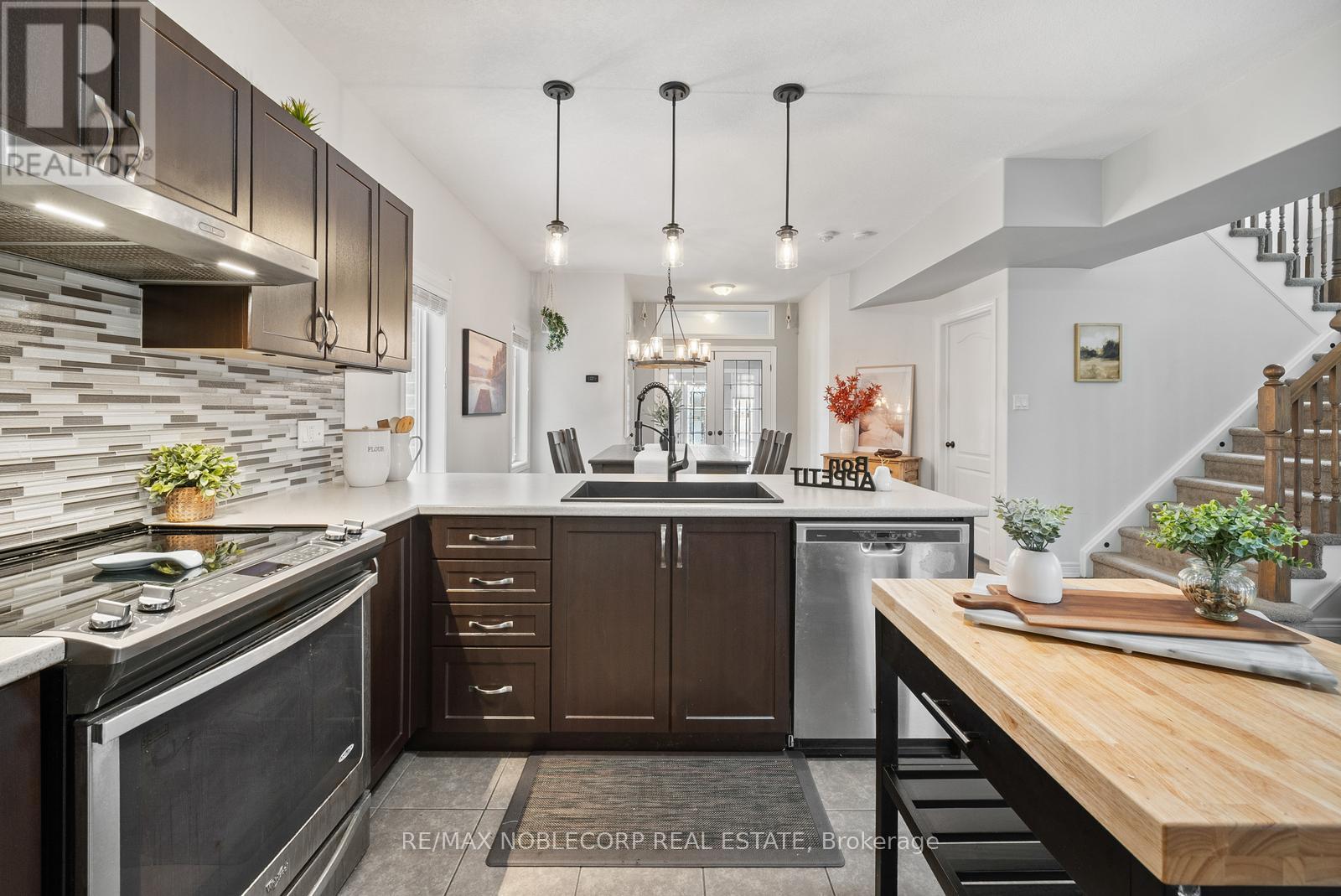 64 Carleton Trail, New Tecumseth, Ontario L0G 1A0 - Photo 16 - N12549306