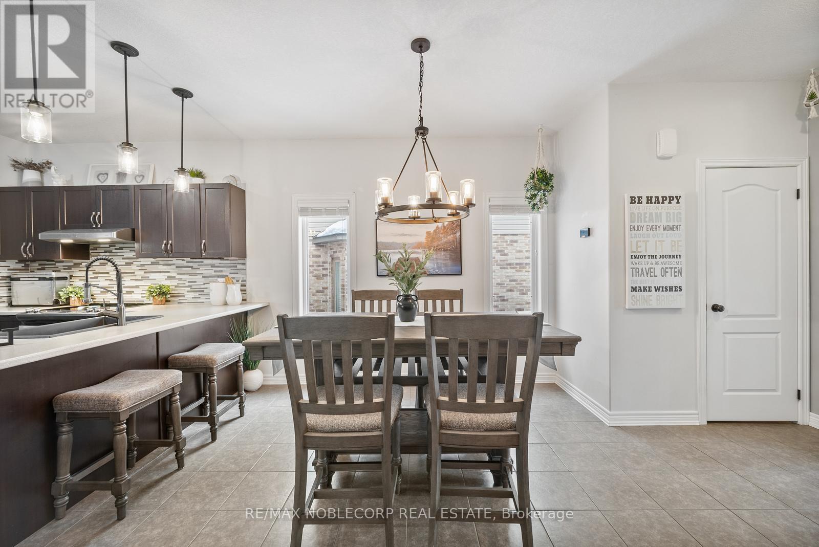 64 Carleton Trail, New Tecumseth, Ontario L0G 1A0 - Photo 12 - N12549306