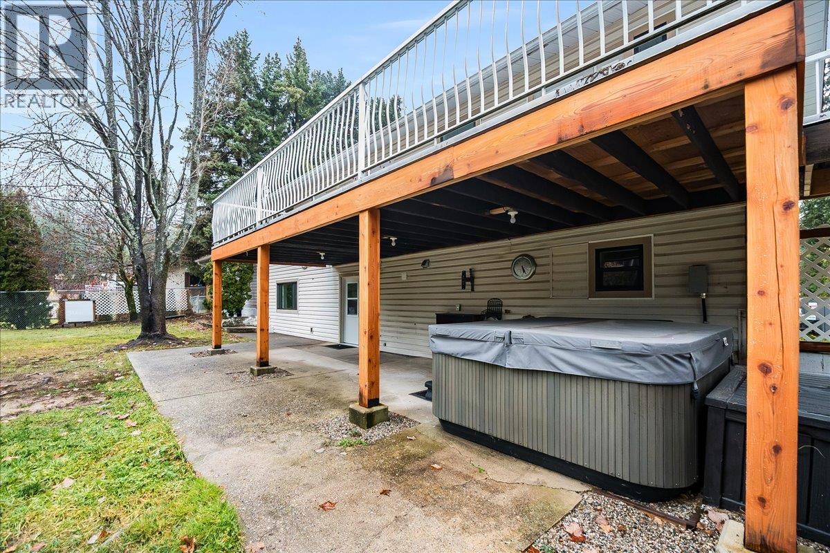 1408 Meadowbrook Drive, Castlegar, British Columbia V1N 3M1 - Photo 80 - 10369067