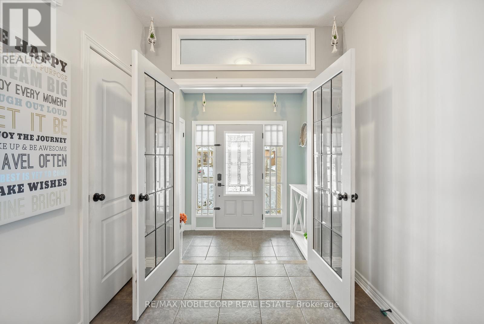 64 Carleton Trail, New Tecumseth, Ontario L0G 1A0 - Photo 7 - N12549306