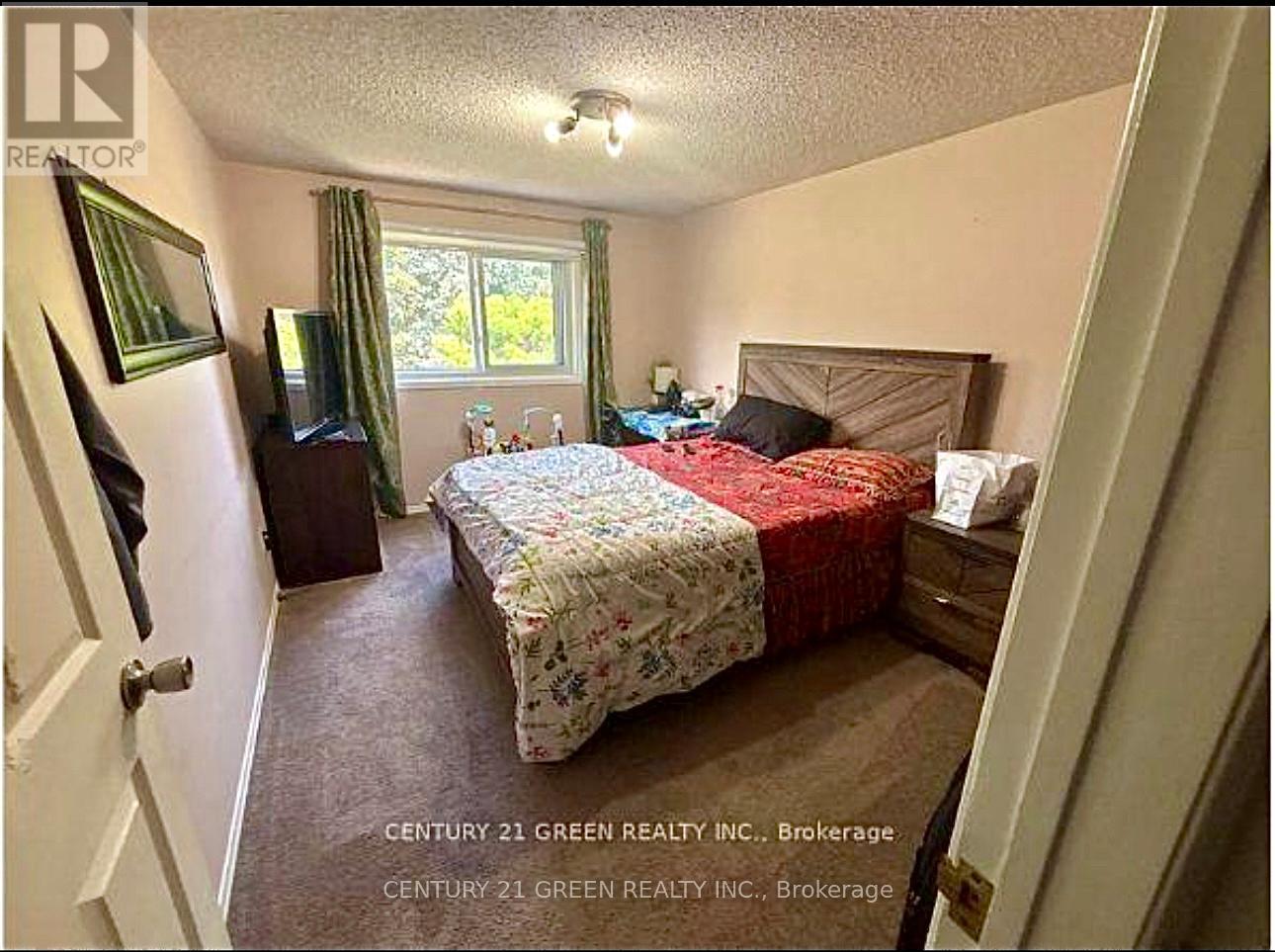 Upper - 6335 Plowmans Heath Drive, Mississauga, Ontario L5N 3W1 - Photo 7 - W12487136