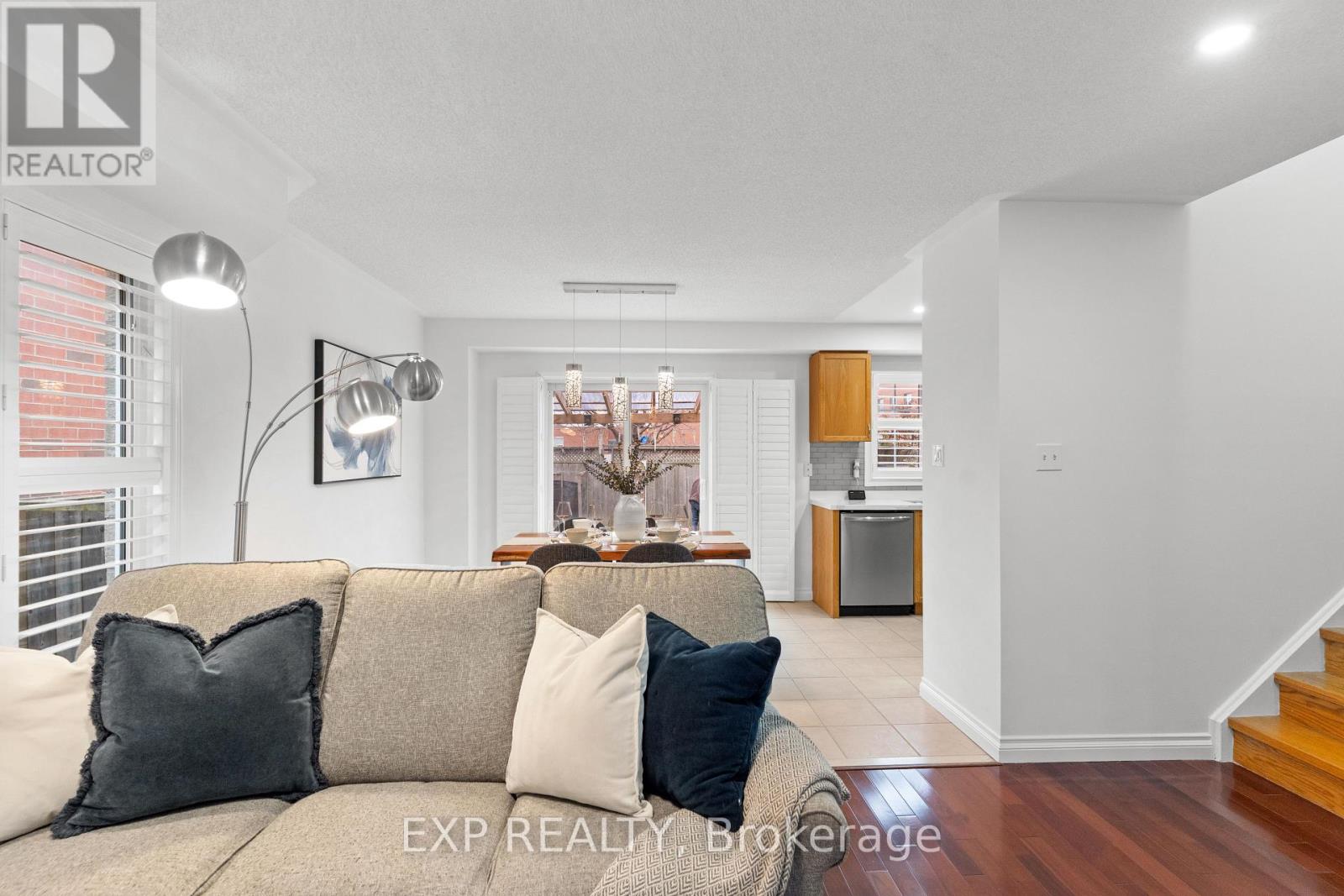 20 Trudelle Crescent, Brampton, Ontario L7A 2Z5 - Photo 9 - W12549598