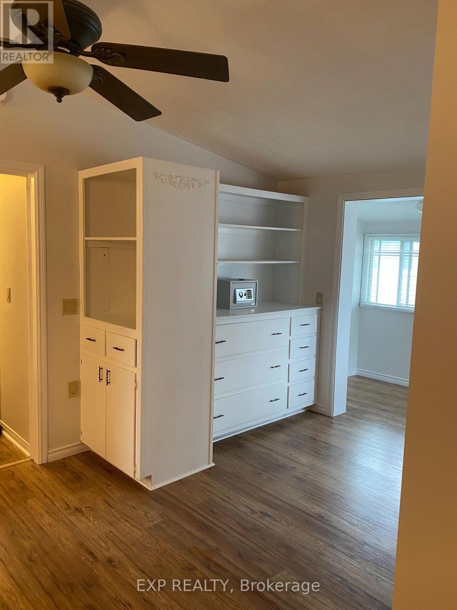 612 Romaine Street, Peterborough, Ontario  K9J 2E4 - Photo 21 - X12551104