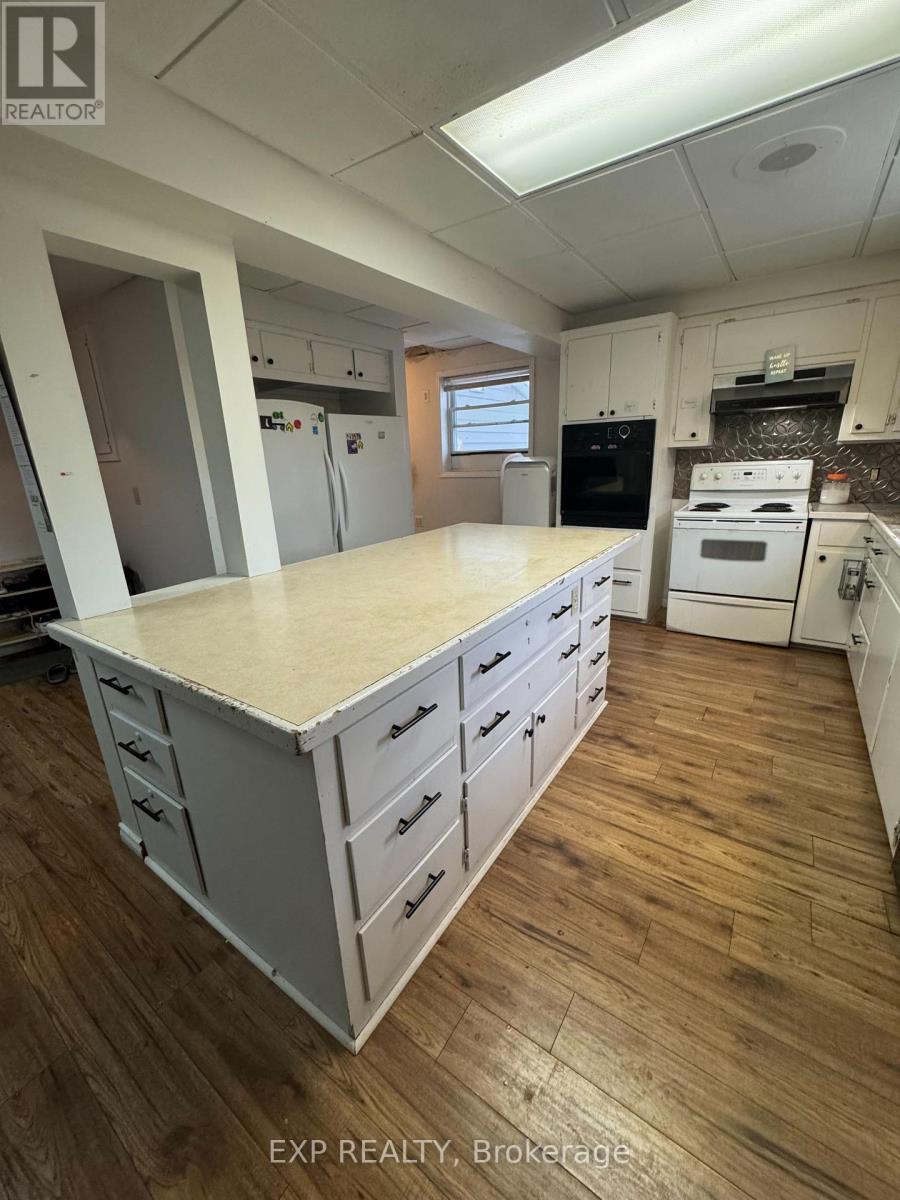 612 Romaine Street, Peterborough, Ontario  K9J 2E4 - Photo 8 - X12551104