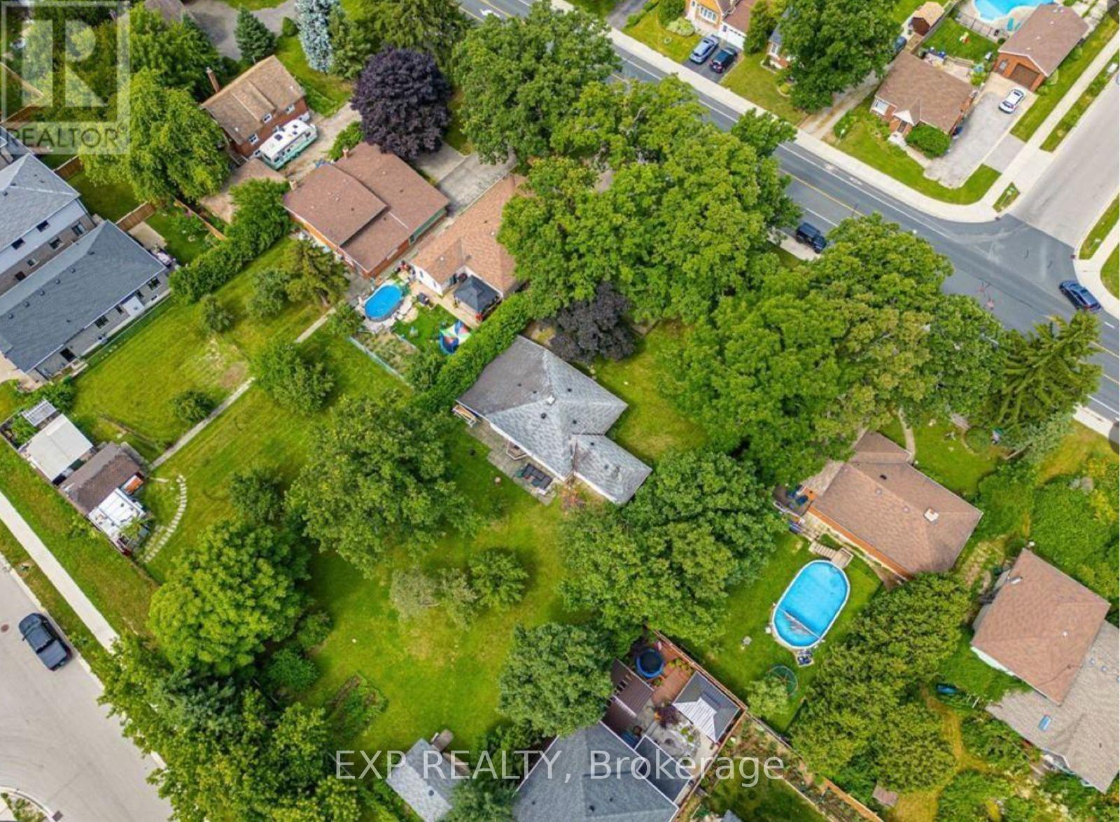 879 West 5th Street, Hamilton, Ontario L9C 5R4 - Photo 2 - X12551144