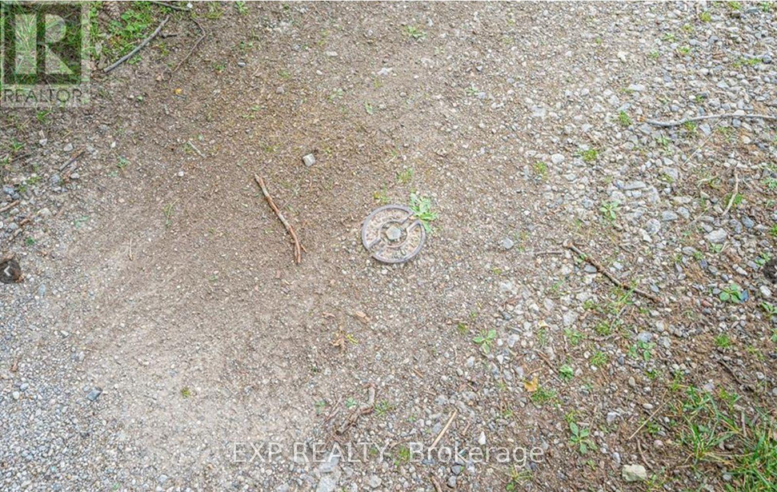 879 West 5th Street, Hamilton, Ontario L9C 5R4 - Photo 8 - X12551144