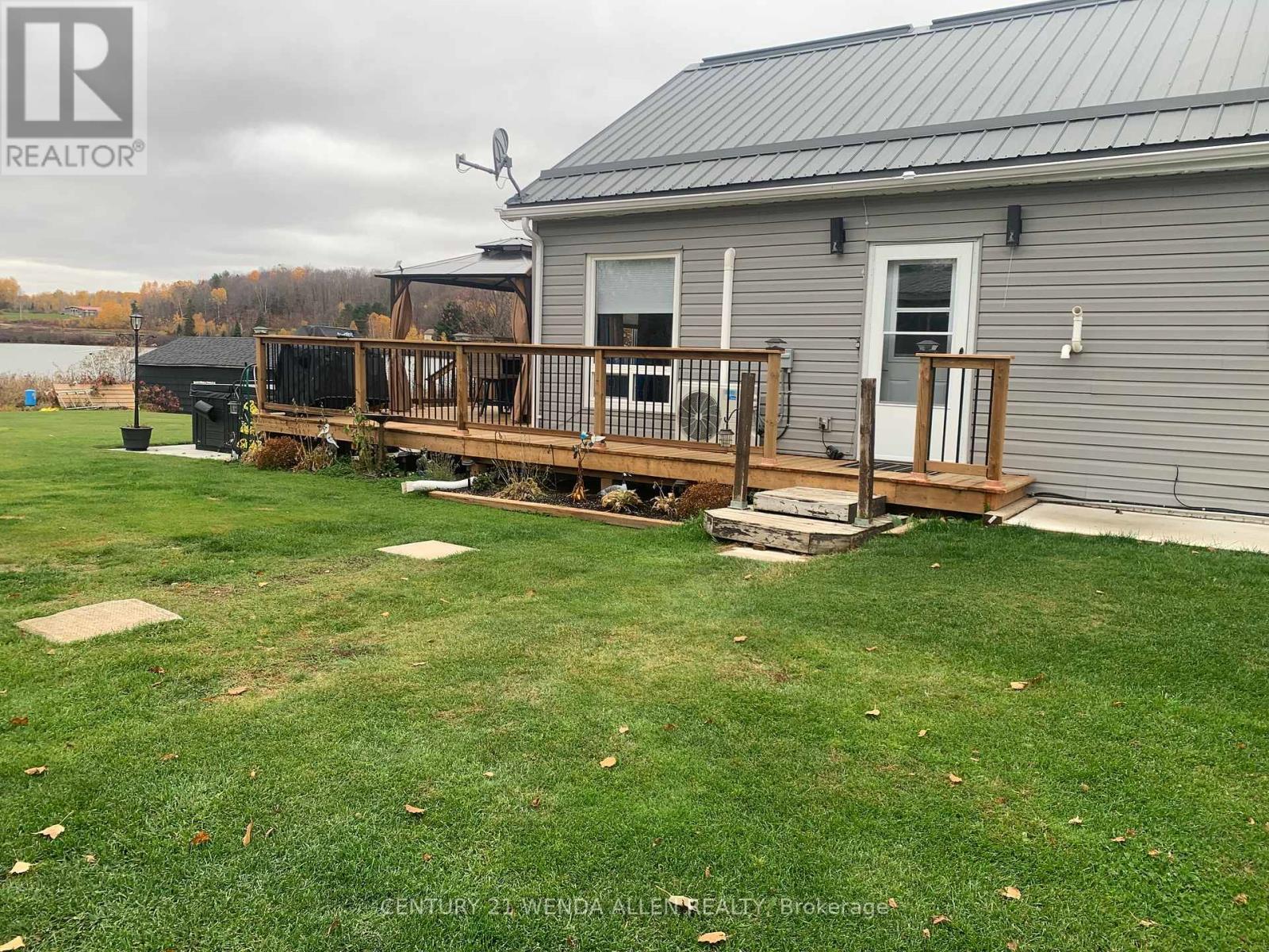 102 Church Street, Bonfield, Ontario  P0H 1E0 - Photo 4 - X12551208