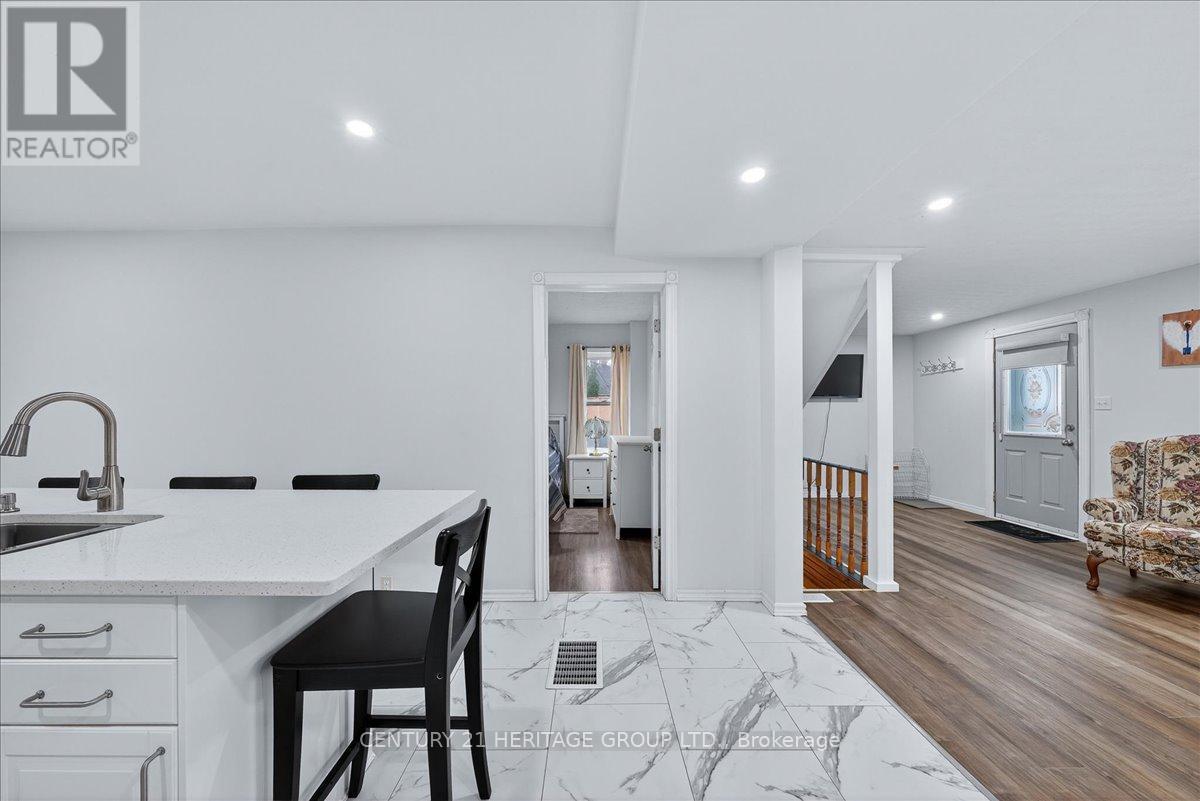 199 Camden Street S, Chatham-Kent, Ontario N0P 1M0 - Photo 21 - X12551244