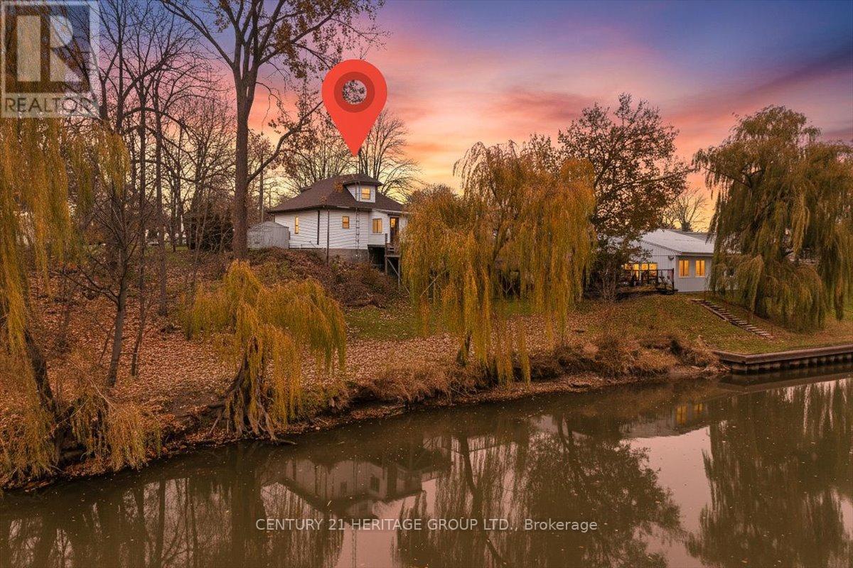 199 Camden Street S, Chatham-Kent, Ontario N0P 1M0 - Photo 3 - X12551244