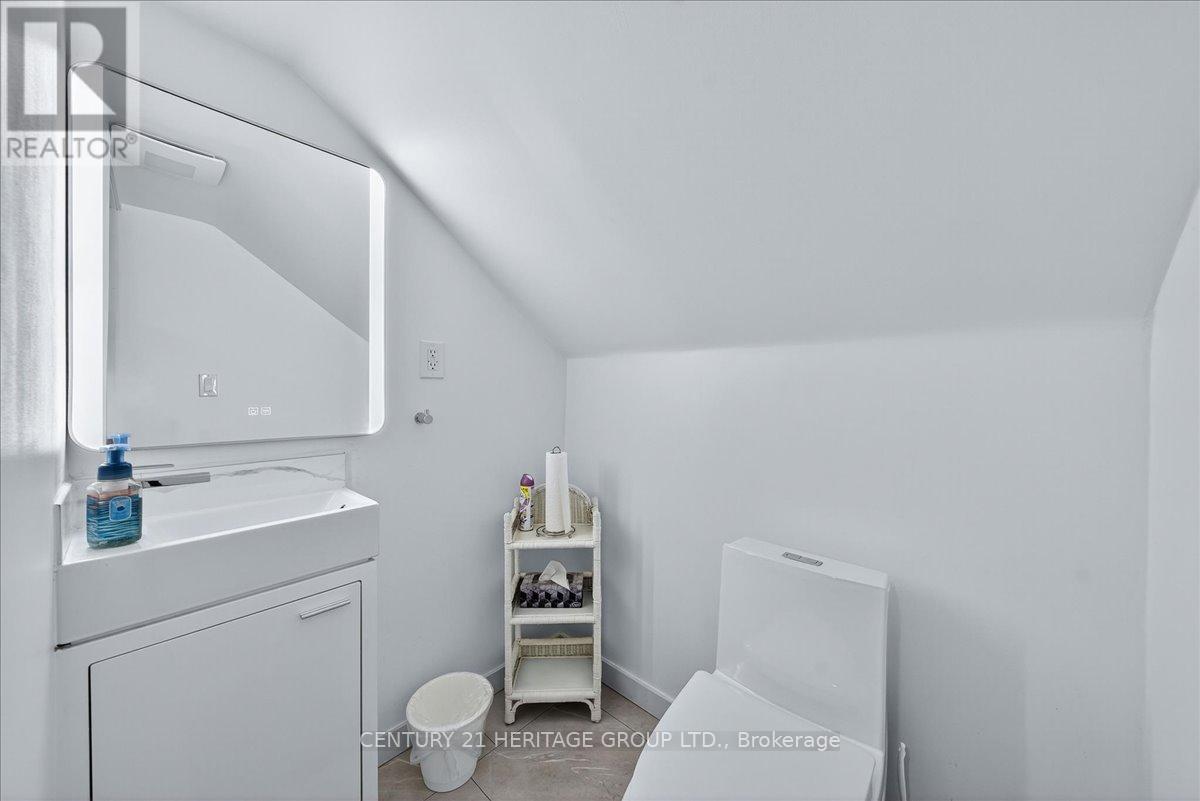 199 Camden Street S, Chatham-Kent, Ontario N0P 1M0 - Photo 31 - X12551244