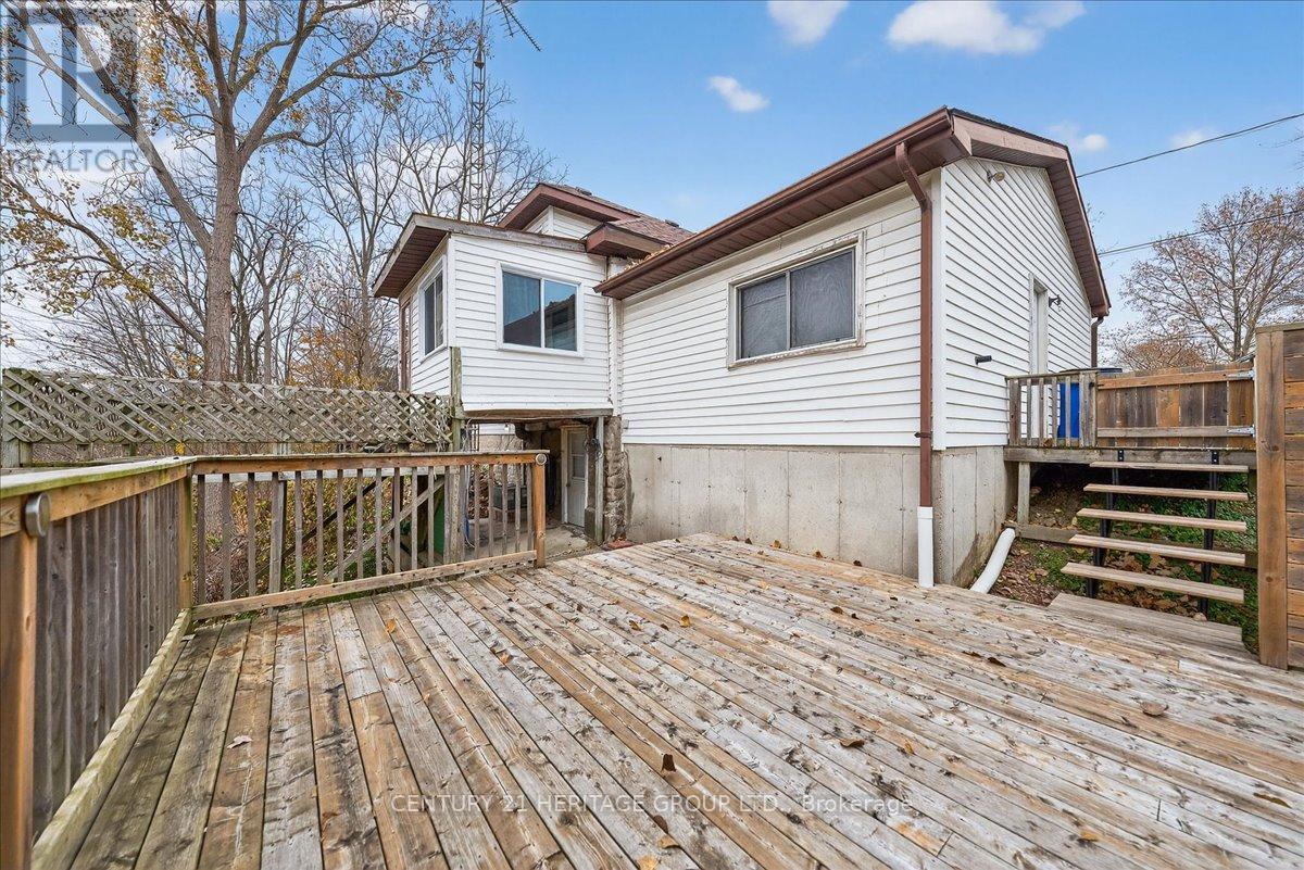 199 Camden Street S, Chatham-Kent, Ontario N0P 1M0 - Photo 41 - X12551244