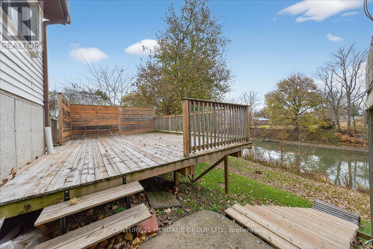 199 Camden Street S, Chatham-Kent, Ontario N0P 1M0 - Photo 42 - X12551244